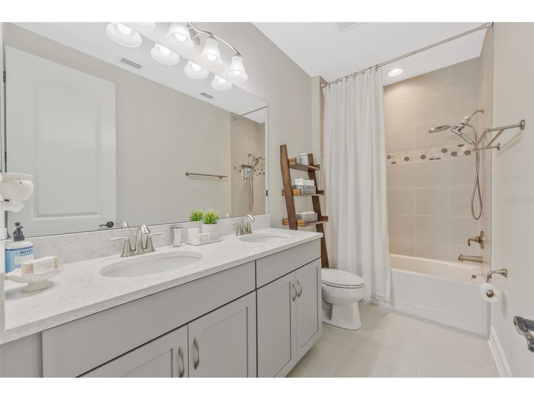 13804 Fairway Bunker Drive Tampa FL 33626 TB8527087 image40