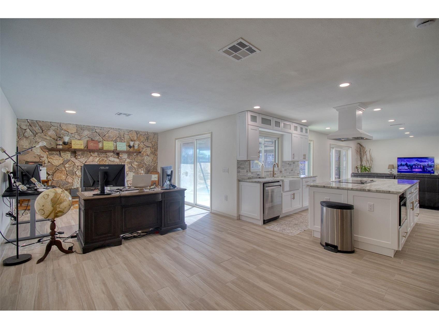 13804 Plumosa Avenue Hudson FL 34667 - GULF OF AMERICA W7882979 image17