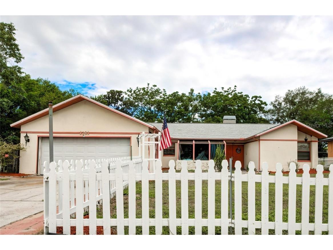 1381 Mariner Boulevard Spring Hill FL 34609 W7865444 image1