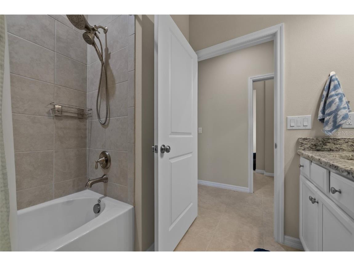 13810 Messina Loop #202 Bradenton FL 34211 A4654747 image40