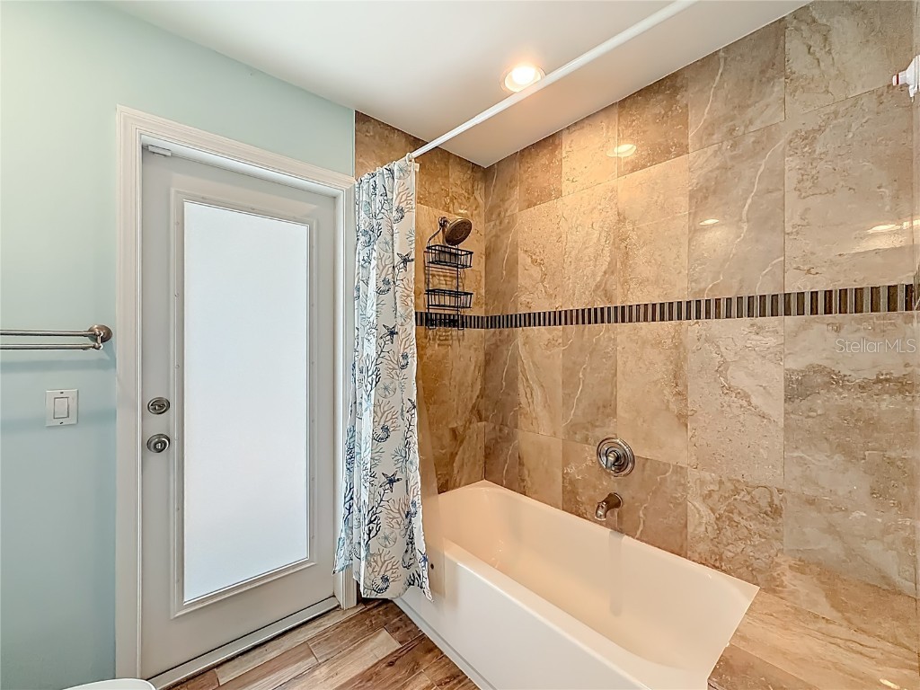 13812 Columbine Avenue Wellington FL 33414 OM707305 image32