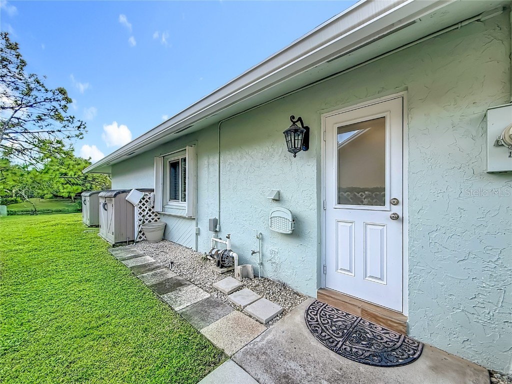13812 Columbine Avenue Wellington FL 33414 OM707305 image41