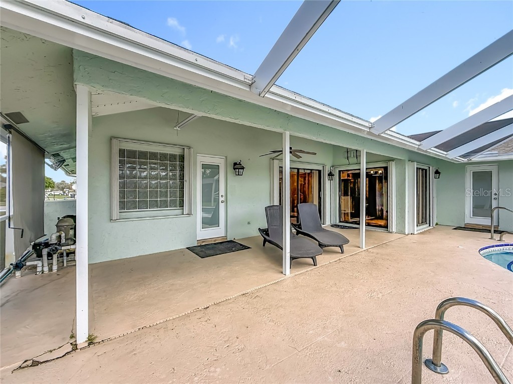 13812 Columbine Avenue Wellington FL 33414 OM707305 image44