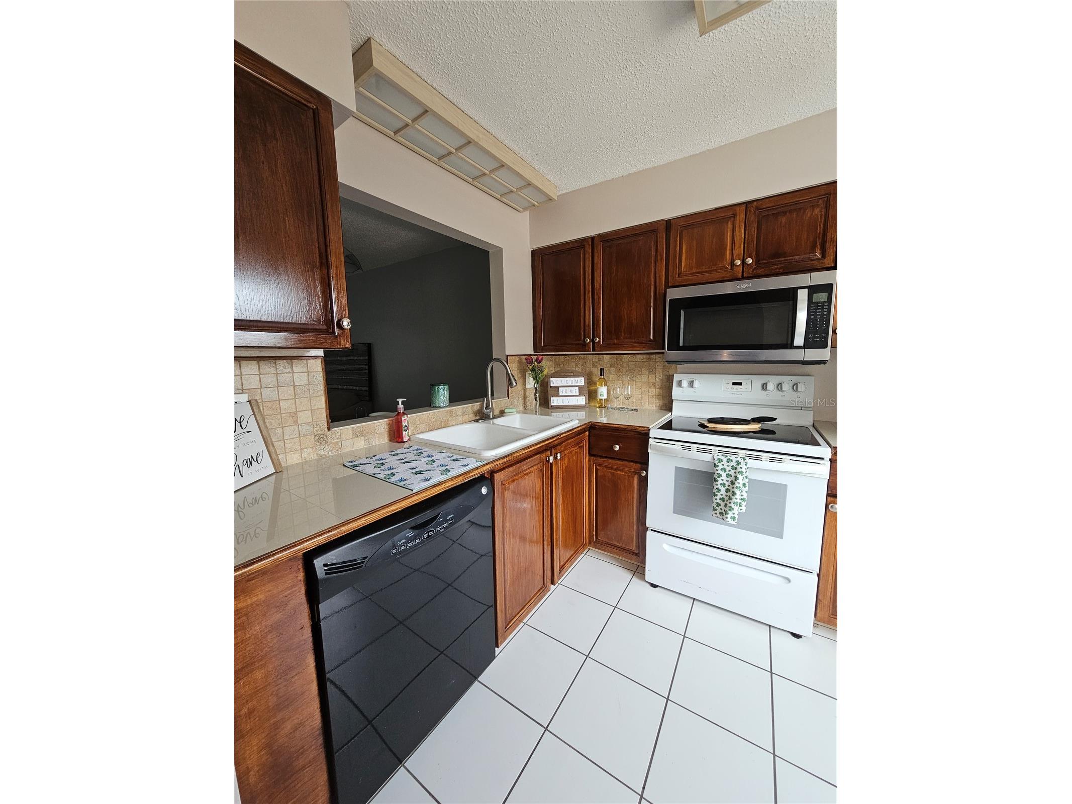 13813 Mission Oaks Boulevard Seminole FL 33776 TB8372105 image2
