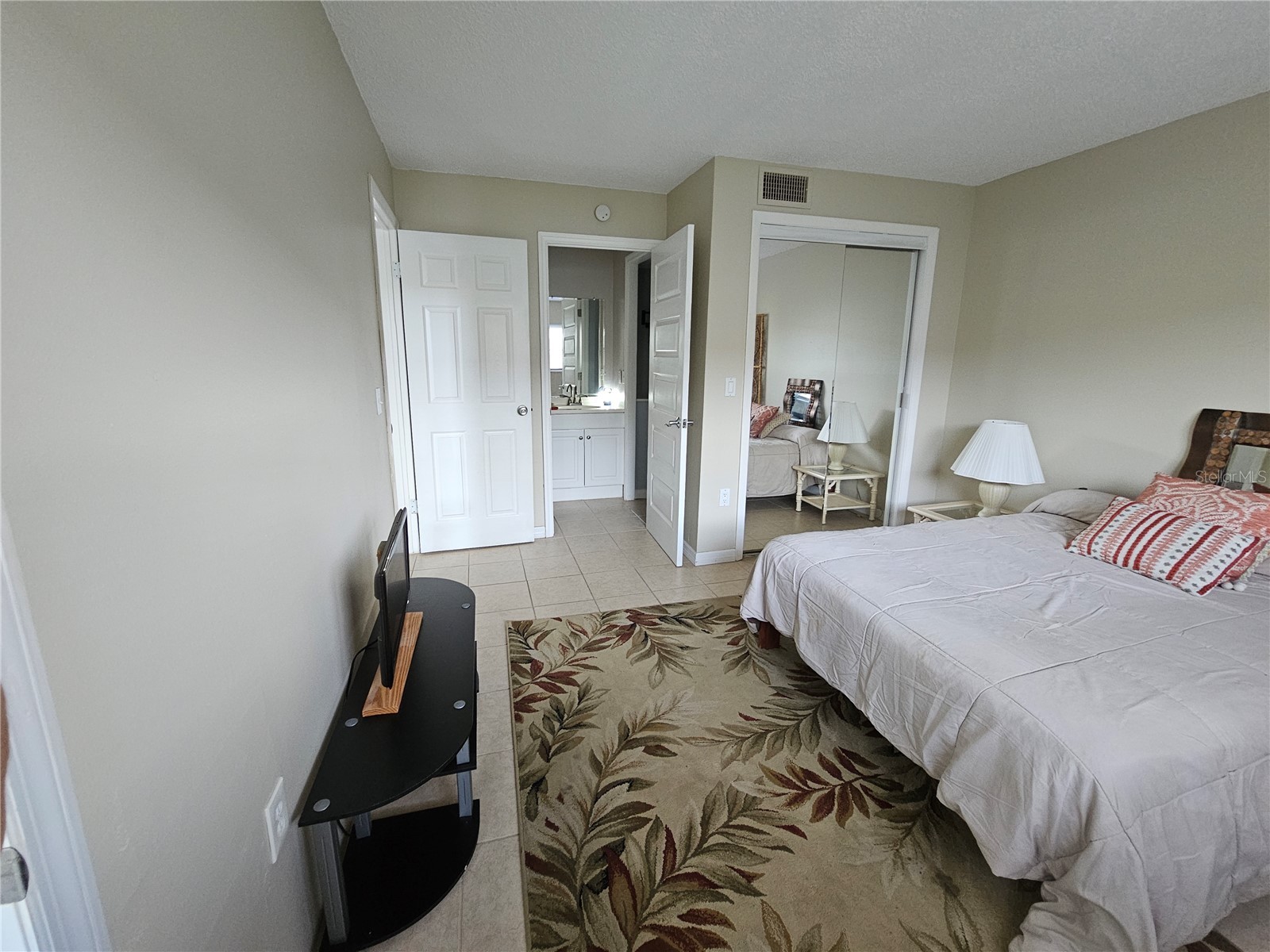 13813 Mission Oaks Boulevard Seminole FL 33776 TB8372105 image20