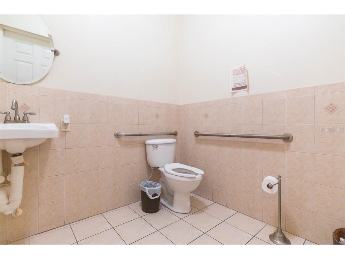 13815 21st Street Dade City FL 33525 TB8398399 image36