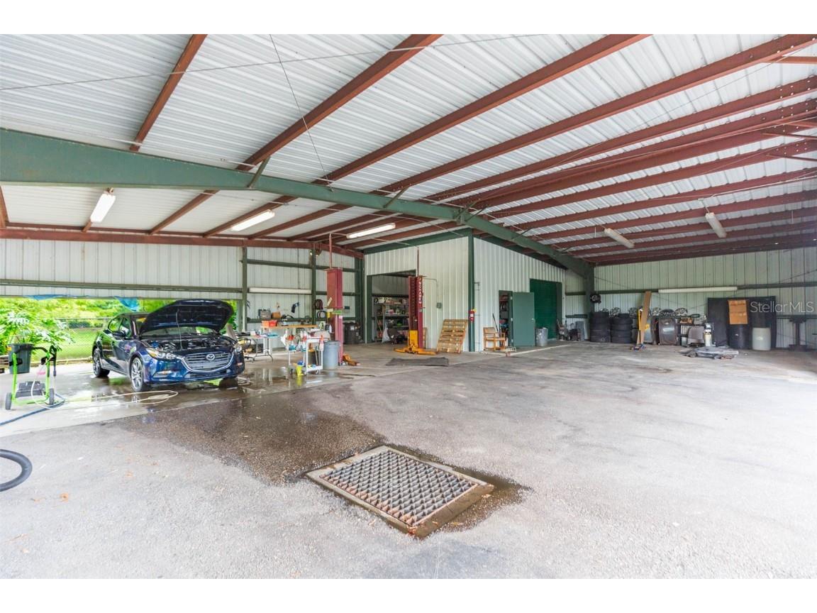 13815 21st Street Dade City FL 33525 TB8398399 image64