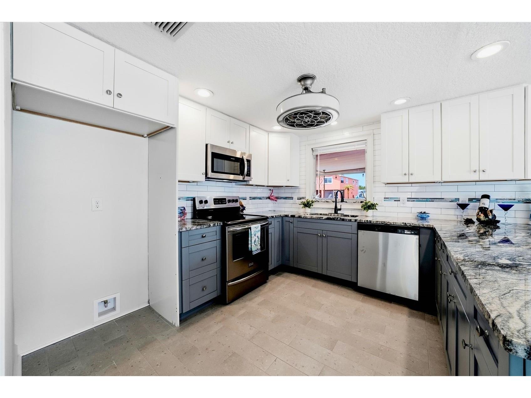 13815 Plumosa Avenue Hudson FL 34667 - GULF OF AMERICA W7887115 image12