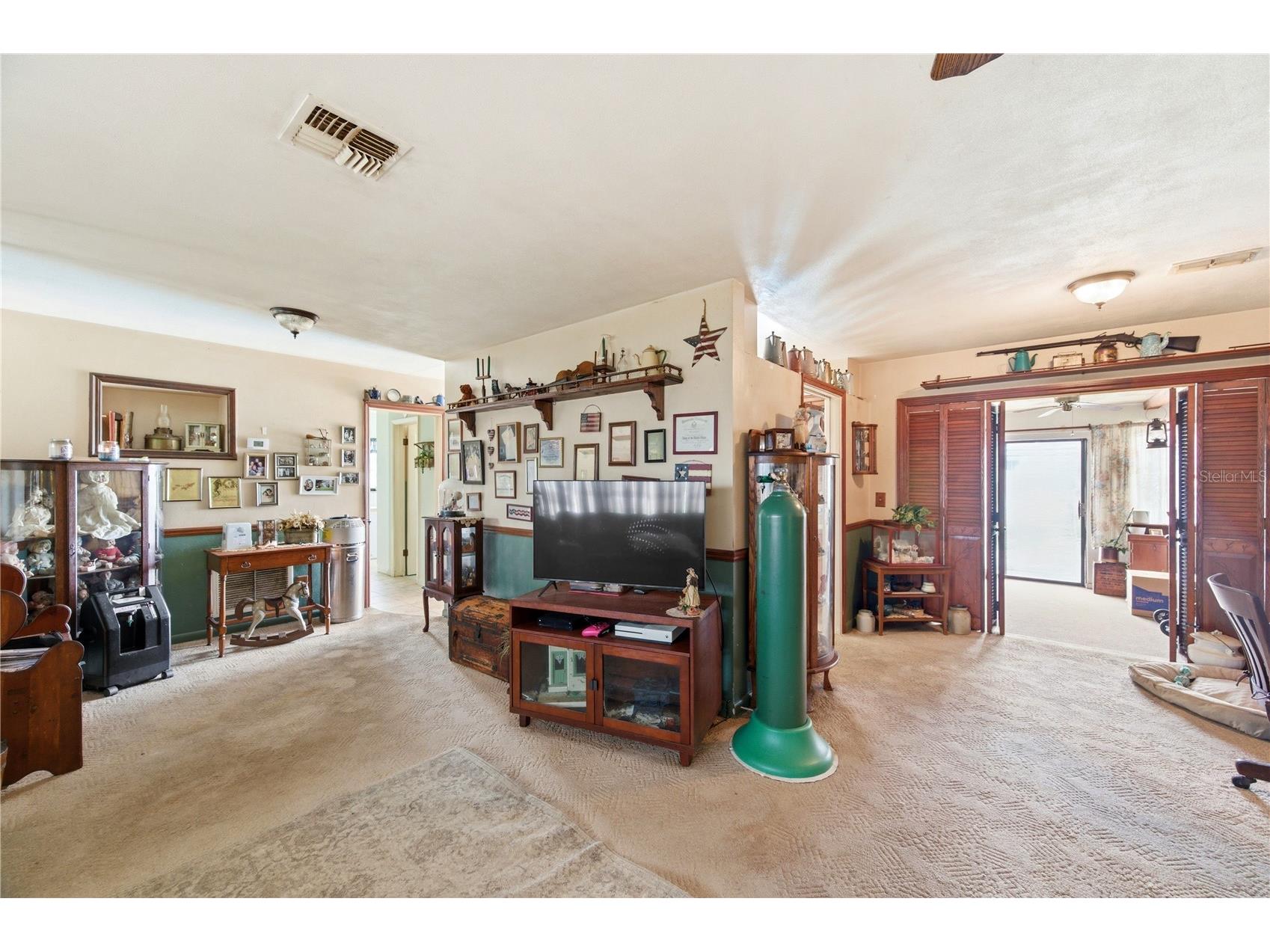 13817 Dominica Drive Seminole FL 33776 TB8516035 image10