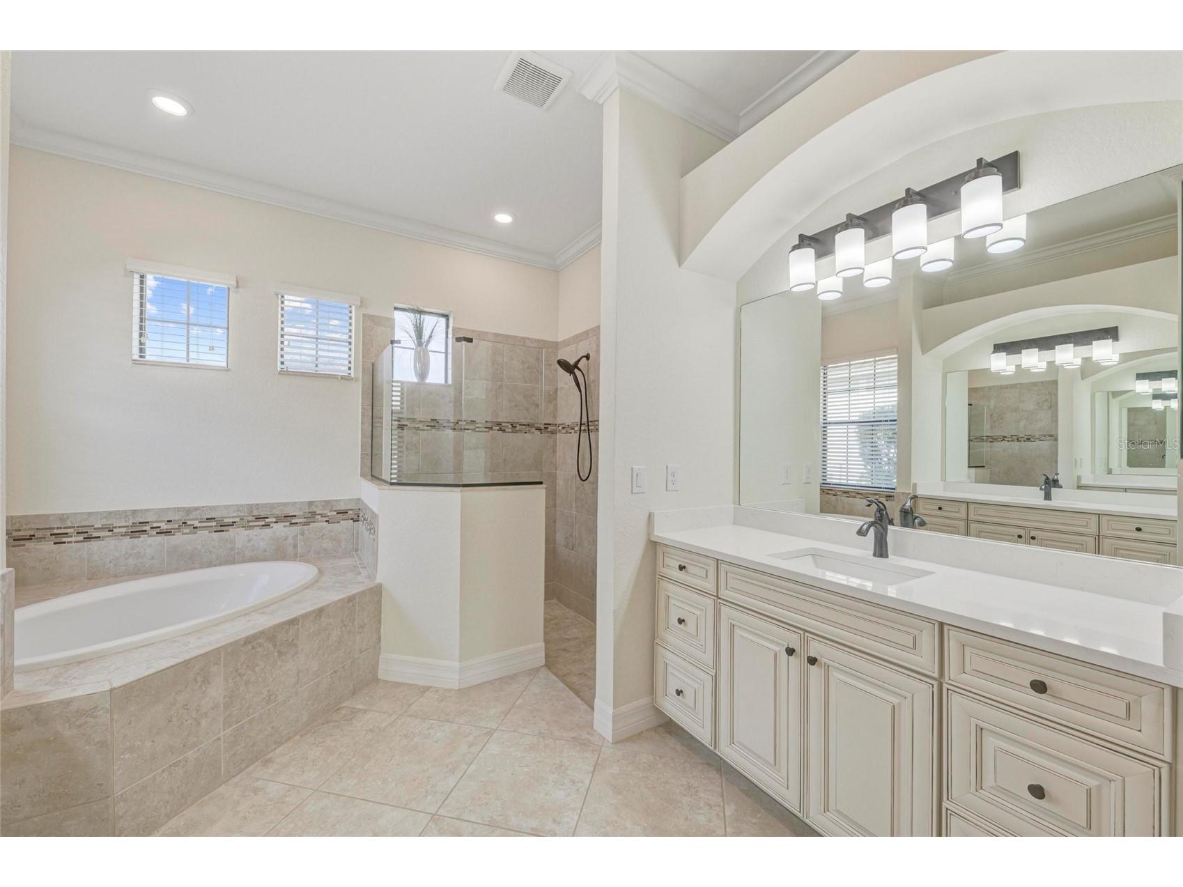 13819 Swiftwater Way Bradenton FL 34211 A4659282 image30