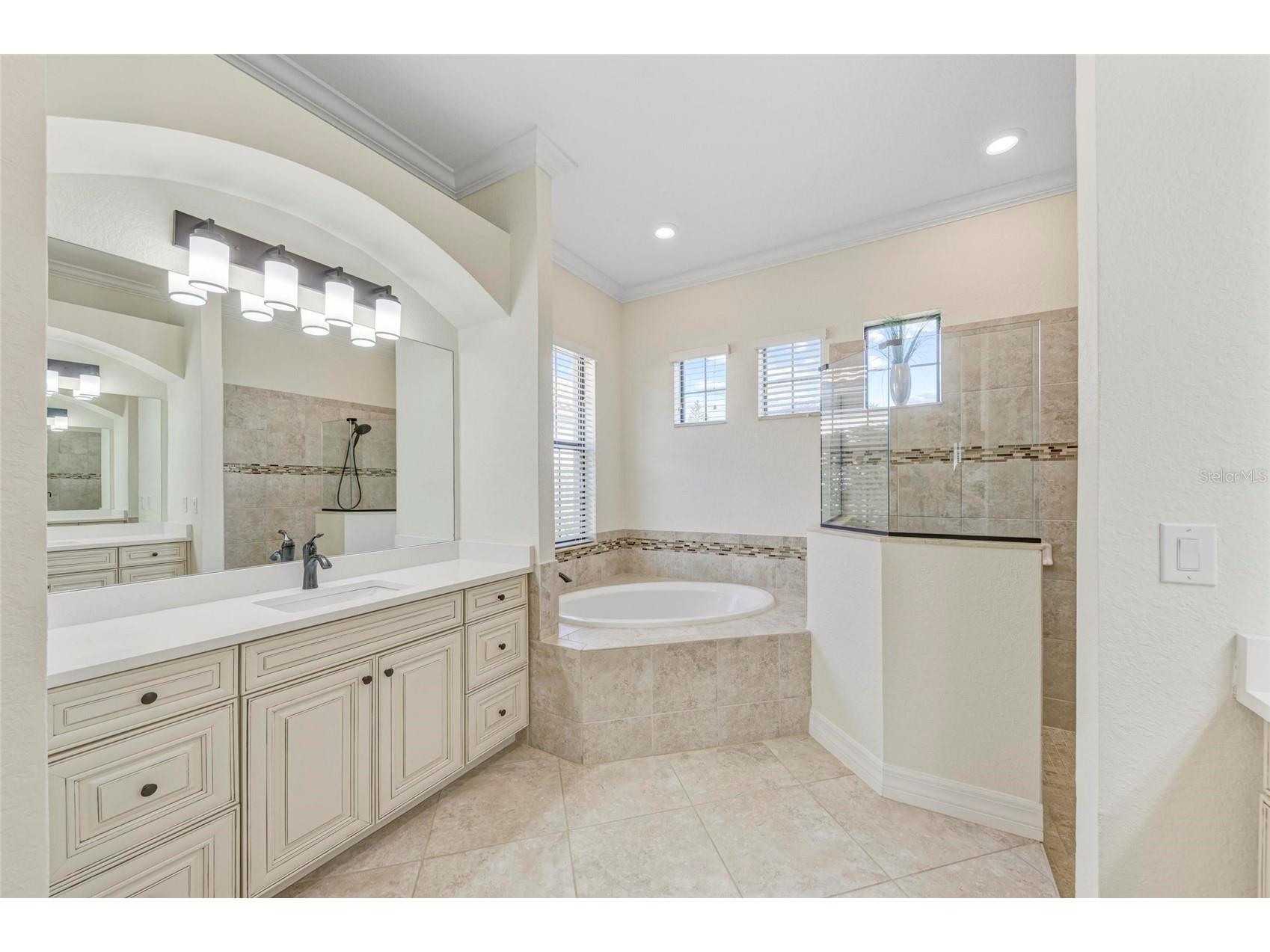 13819 Swiftwater Way Bradenton FL 34211 A4679093 image13