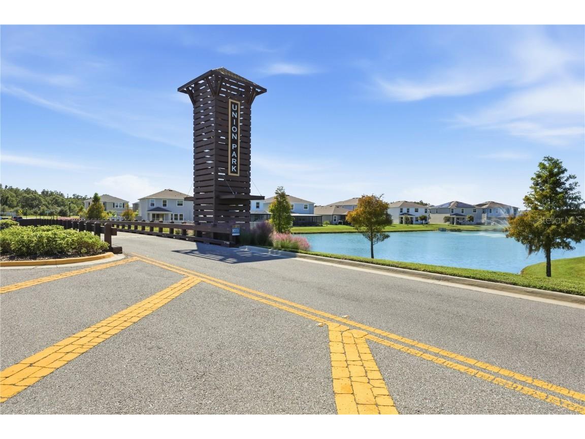 1382 Crescent Hoop Way Wesley Chapel FL 33543 TB8409011 image37