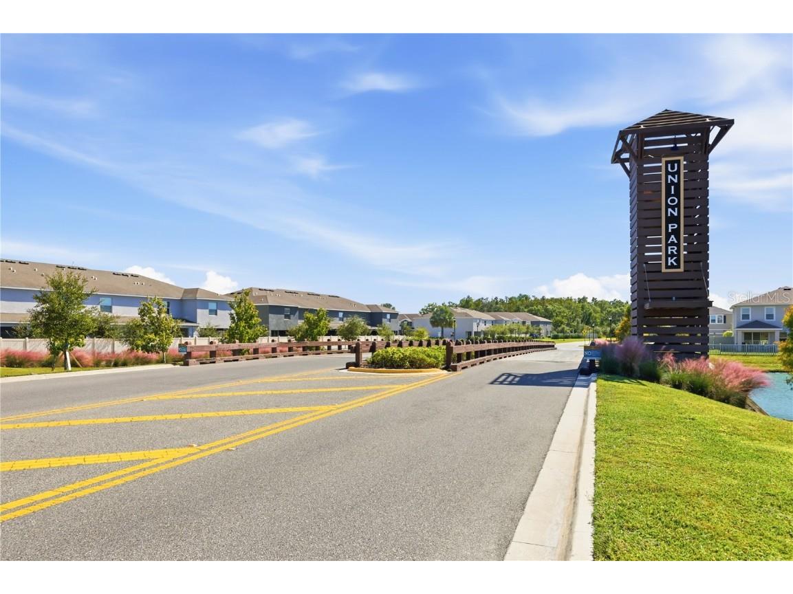 1382 Crescent Hoop Way Wesley Chapel FL 33543 TB8409011 image38