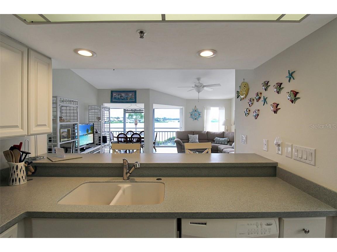 1382 Siesta Bayside Drive #1382-C Sarasota FL 34242 A4596171 image12