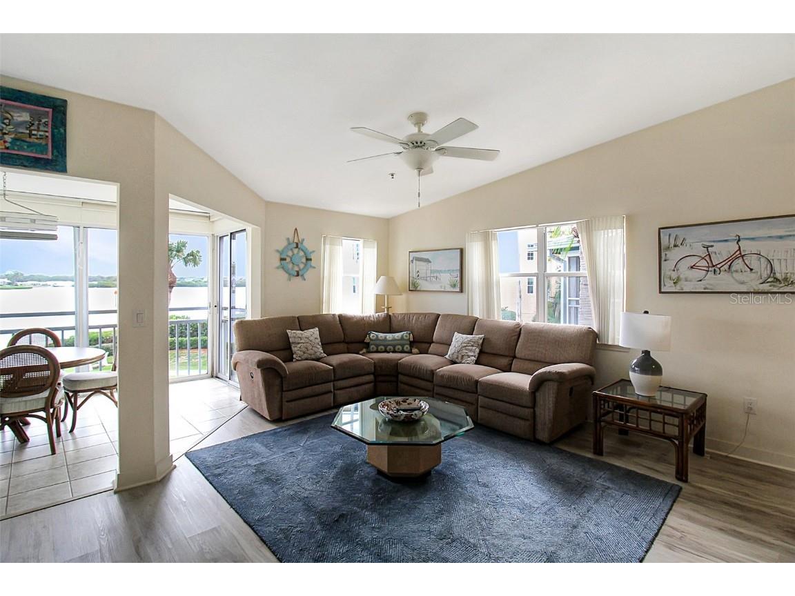 1382 Siesta Bayside Drive #1382-C Sarasota FL 34242 A4596171 image14