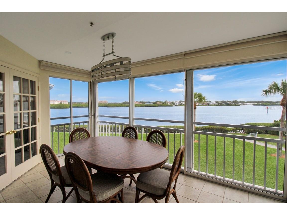 1382 Siesta Bayside Drive #1382-C Sarasota FL 34242 A4596171 image17