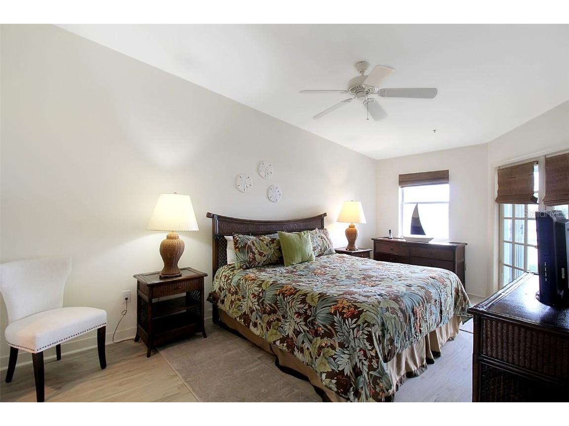 1382 Siesta Bayside Drive #1382-C Sarasota FL 34242 A4596171 image22