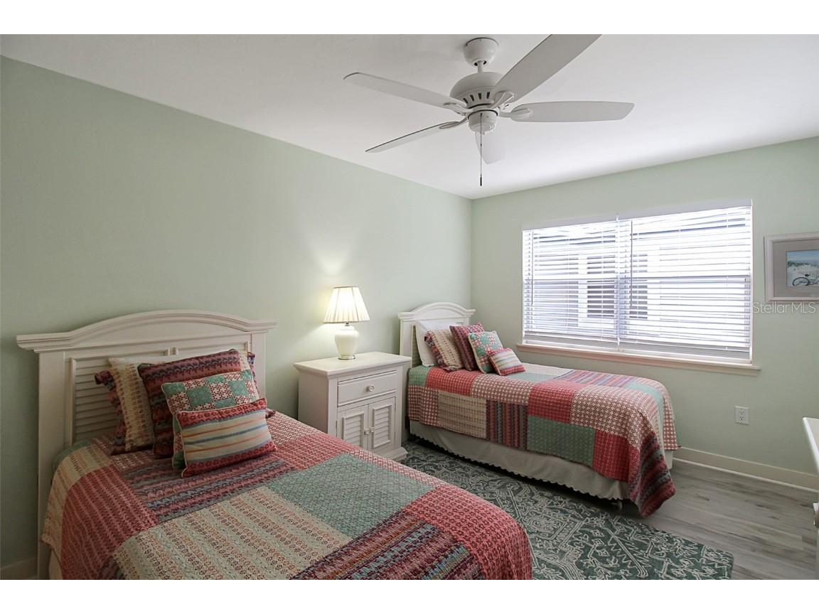1382 Siesta Bayside Drive #1382-C Sarasota FL 34242 A4596171 image32