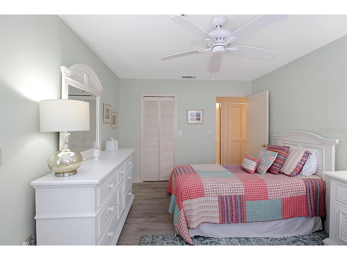 1382 Siesta Bayside Drive #1382-C Sarasota FL 34242 A4596171 image33