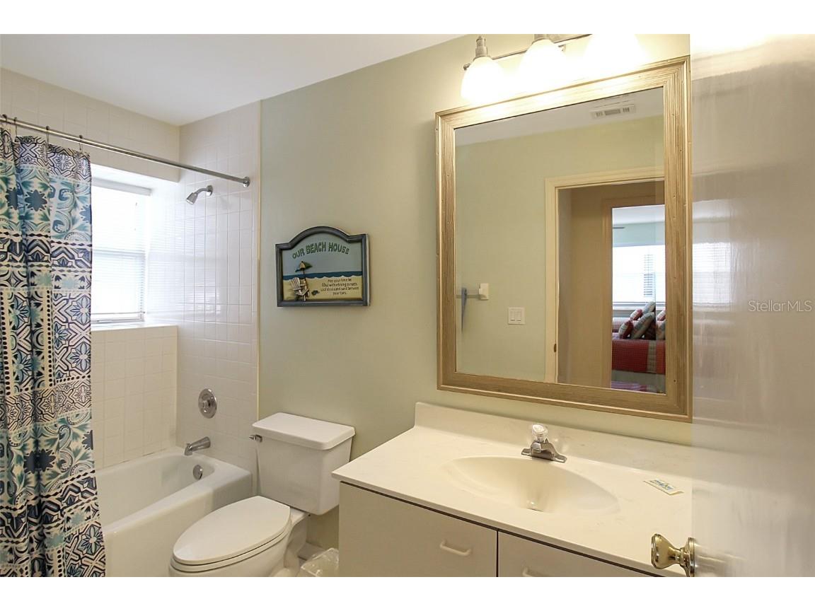 1382 Siesta Bayside Drive #1382-C Sarasota FL 34242 A4596171 image34