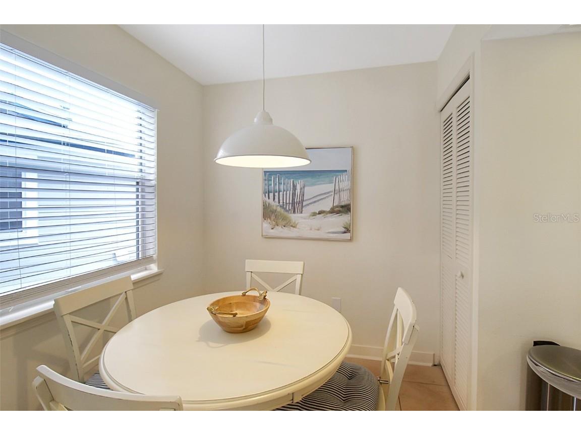 1382 Siesta Bayside Drive #1382-C Sarasota FL 34242 A4596171 image8