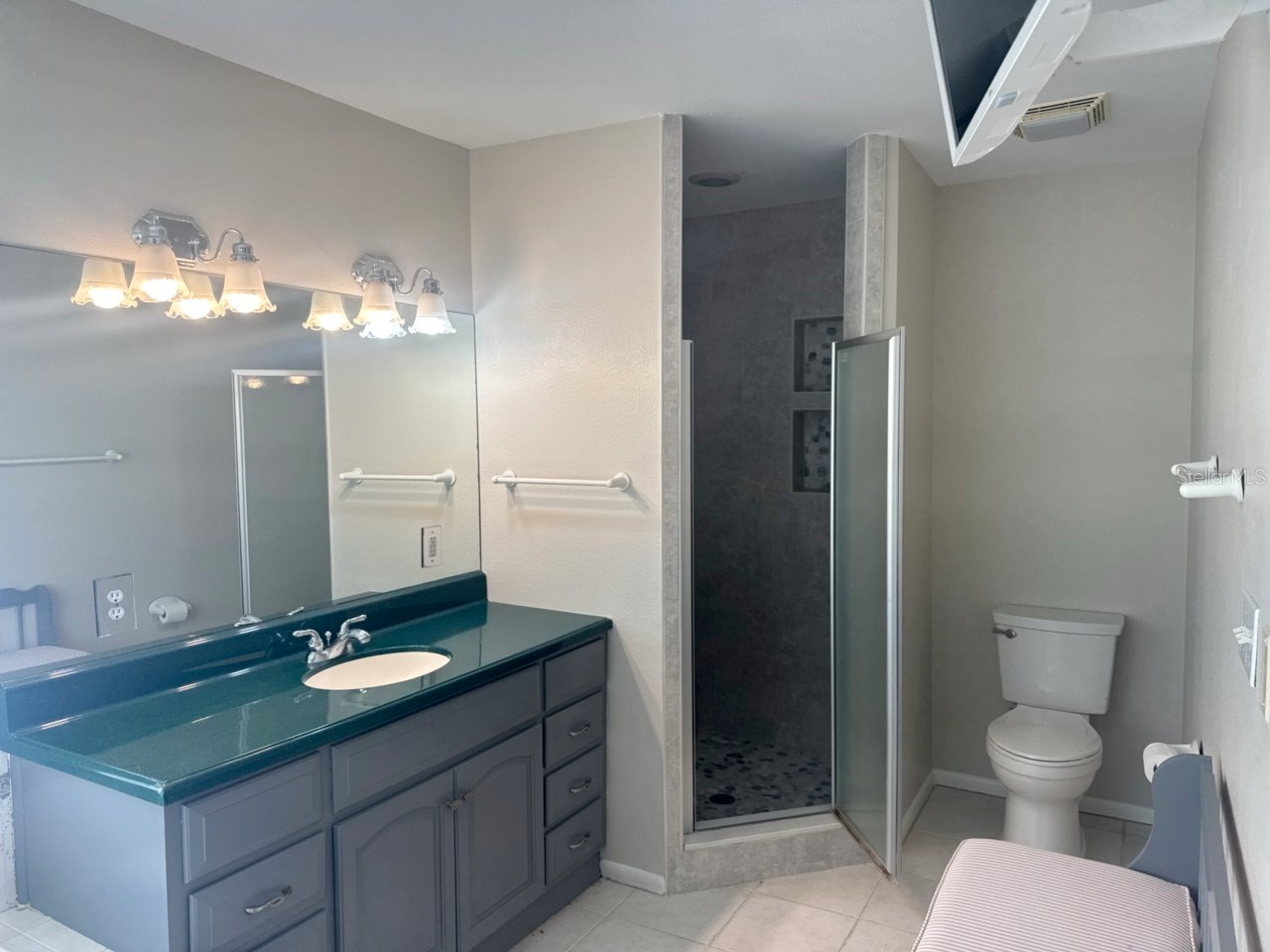 13824 83rd Place Seminole FL 33776 TB8513183 image10