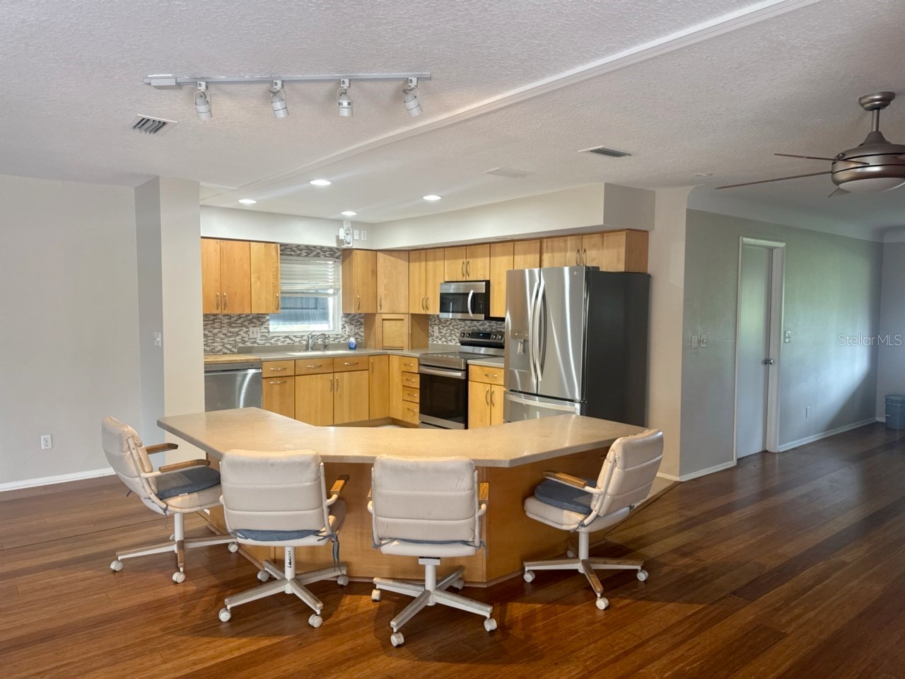 13824 83rd Place Seminole FL 33776 TB8513183 image6