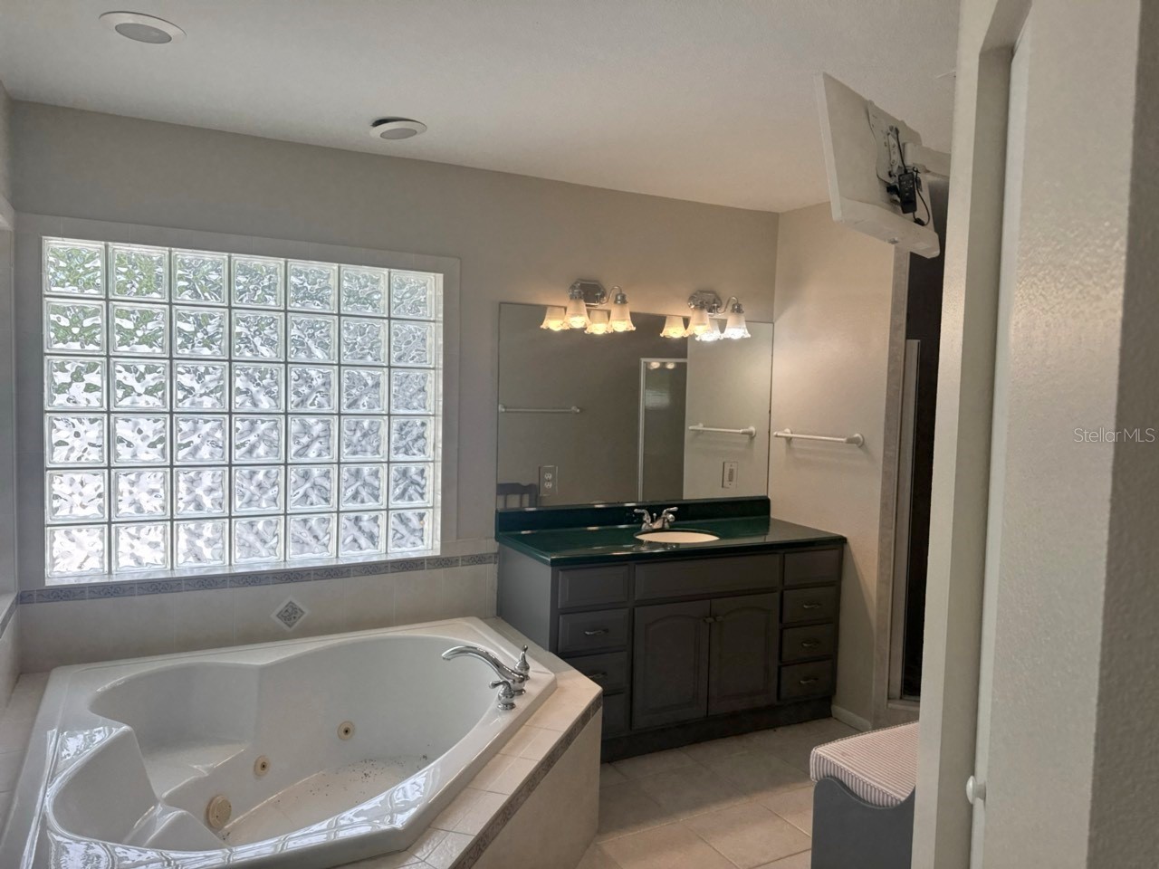 13824 83rd Place Seminole FL 33776 TB8513183 image9