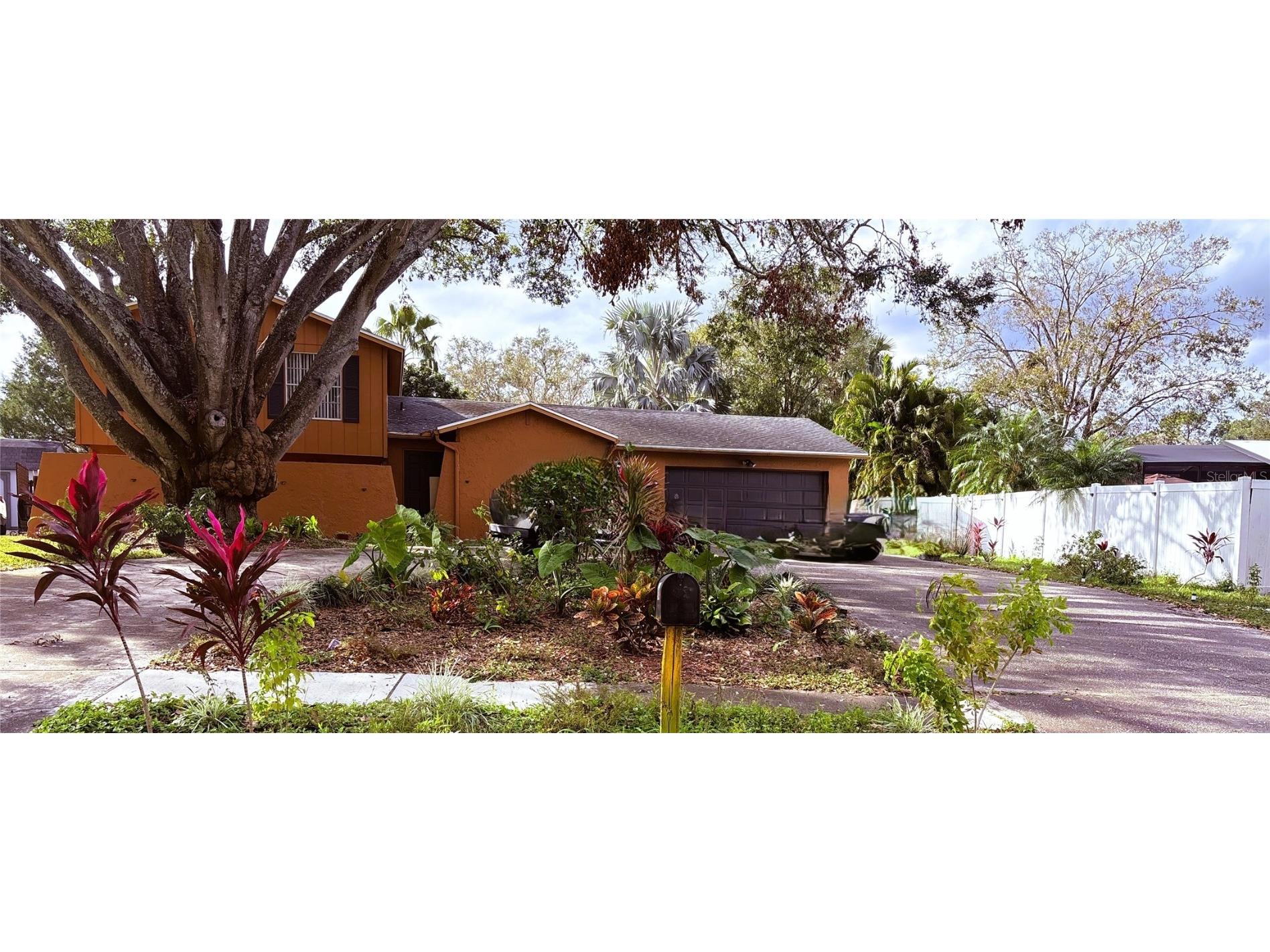 13824 Cherry Brook Lane Tampa FL 33618 TB8343817 image1