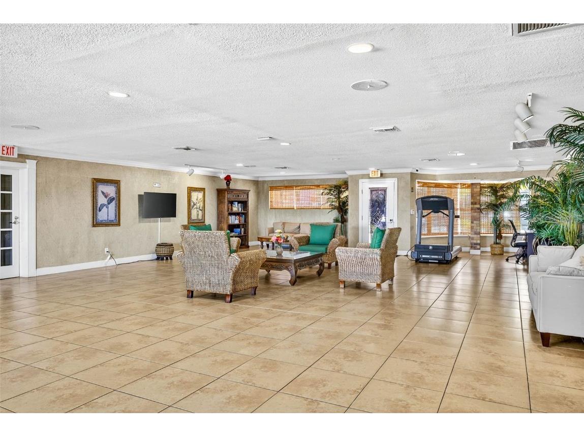 13824 Orange Sunset #202 Tampa FL 33618 TB8454707 image19