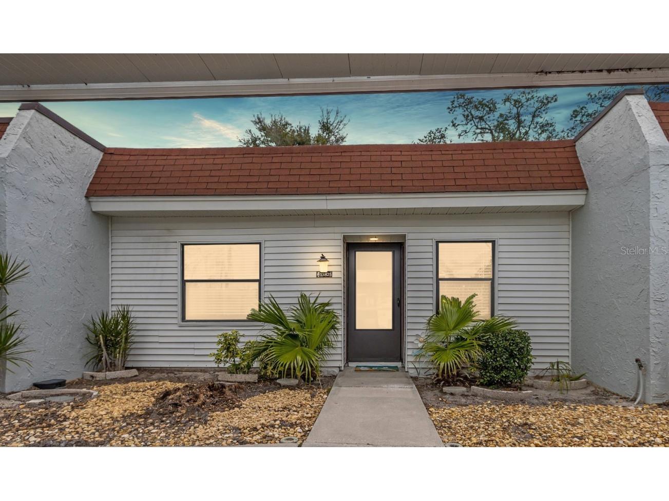 13825 Mission Oaks Blvd Seminole FL 33776 U8227366 image1