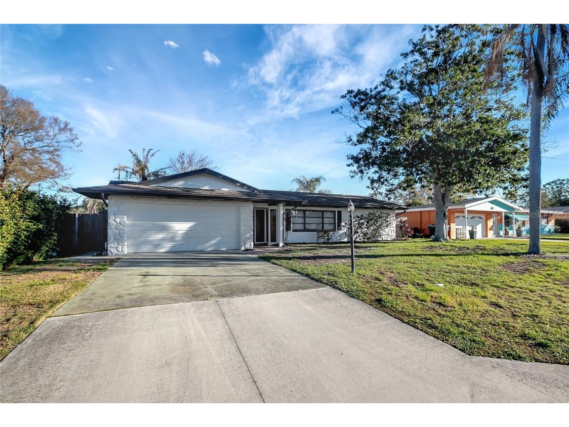 13827 Antigua Drive Seminole FL 33776 T3506192 image1