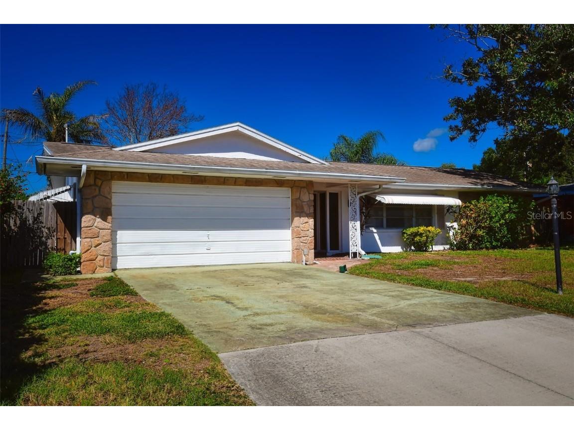 13827 Antigua Drive Seminole FL 33776 U8218556 image1