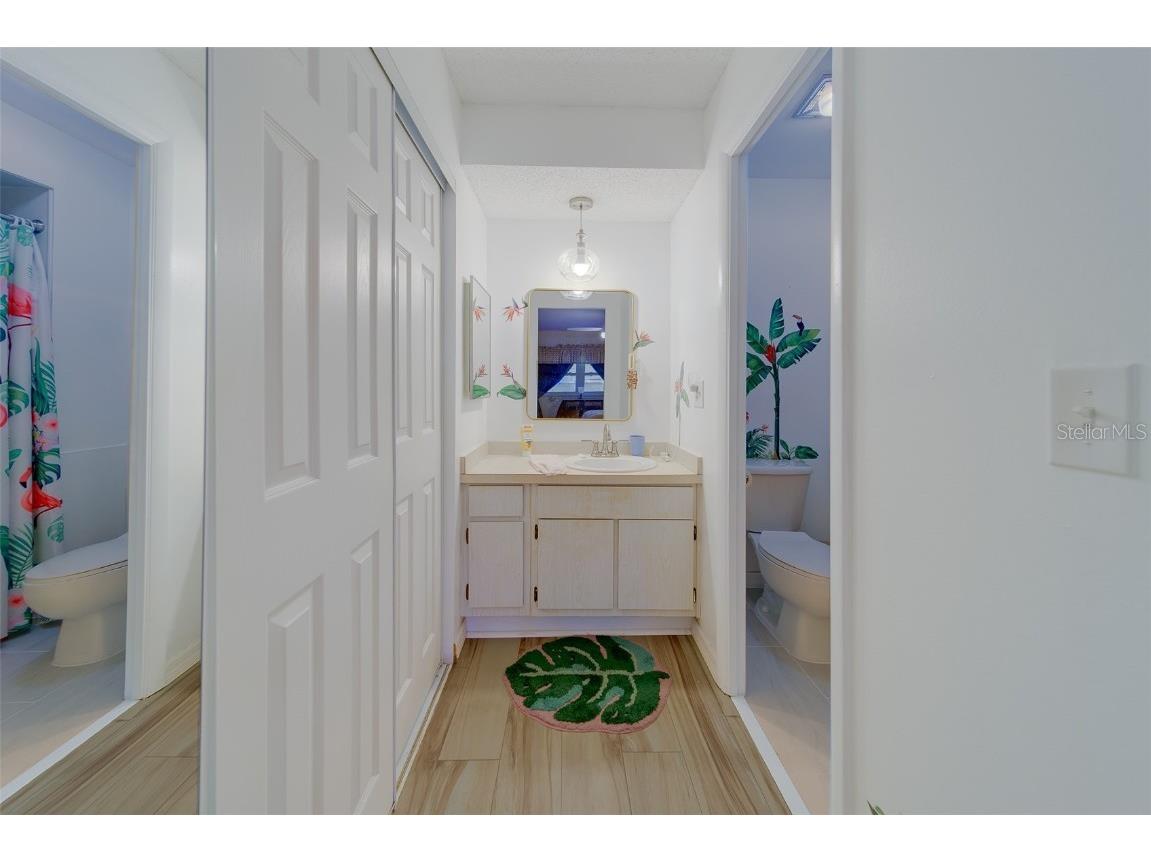 13827 Mission Oaks Boulevard Seminole FL 33776 TB8444716 image19