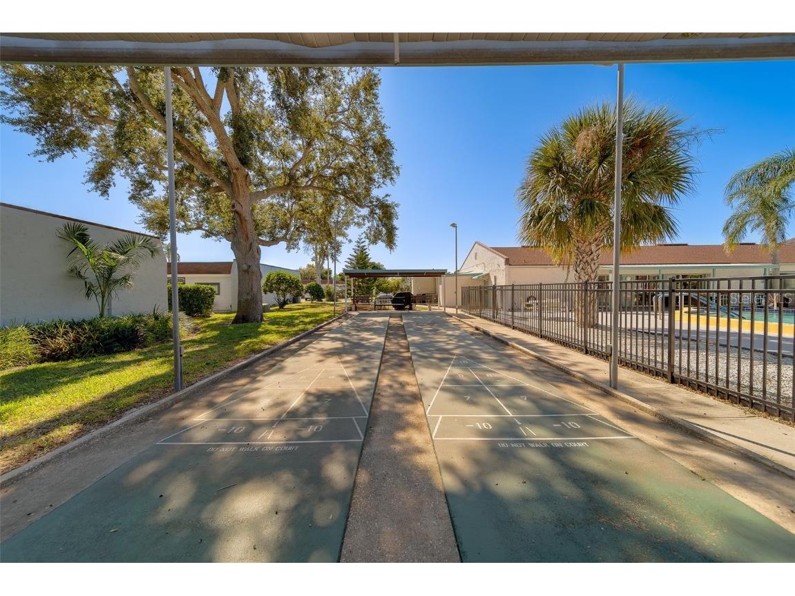 13827 Mission Oaks Boulevard Seminole FL 33776 TB8444716 image40