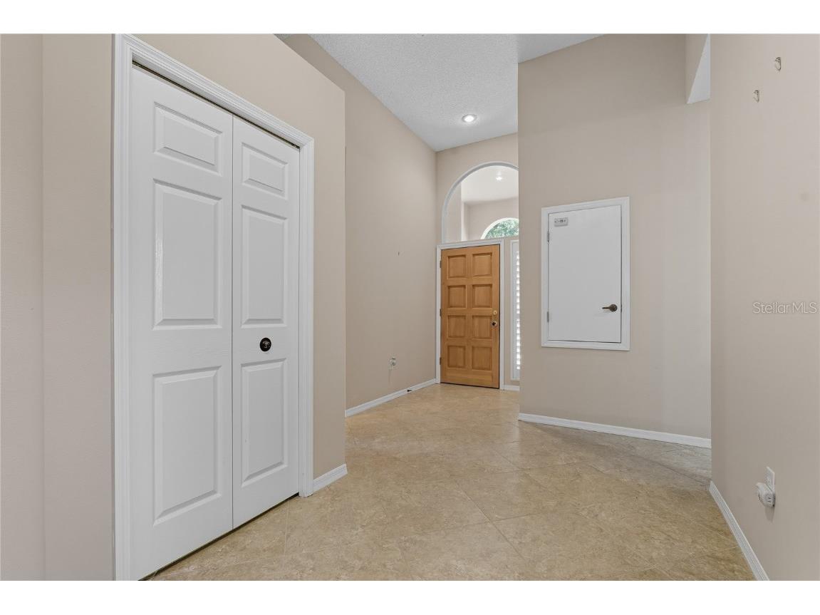 1383 Dartford Drive Tarpon Springs FL 34688 W7879041 image5