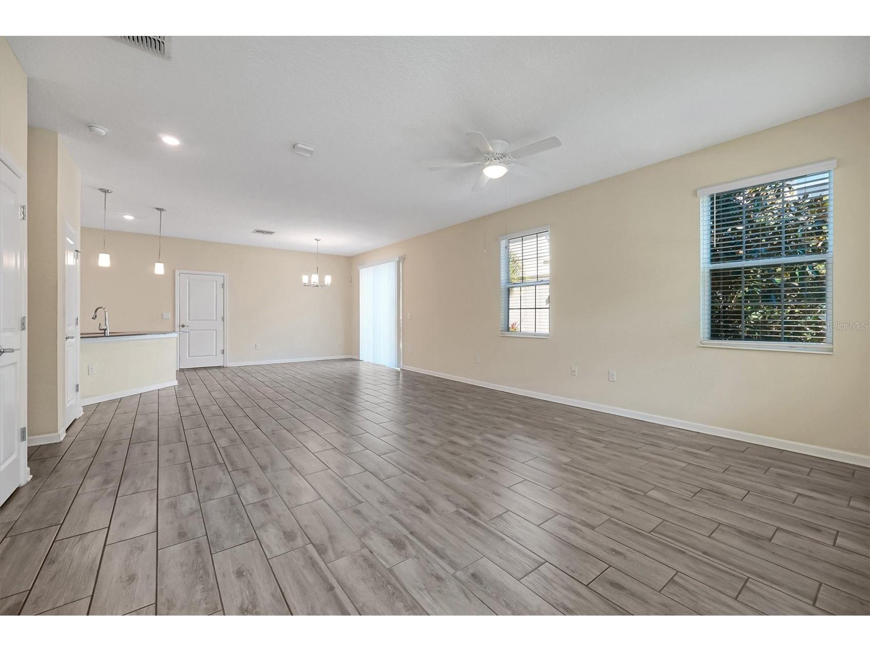 1383 Shinnecock Hills Drive Davenport FL 33896 O6420639 image11