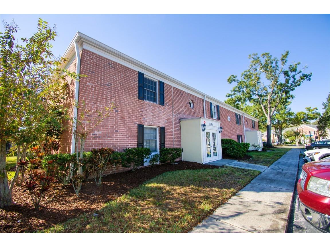 13830 Orange Sunset Drive #202 Tampa FL 33618 TB8449081 image1