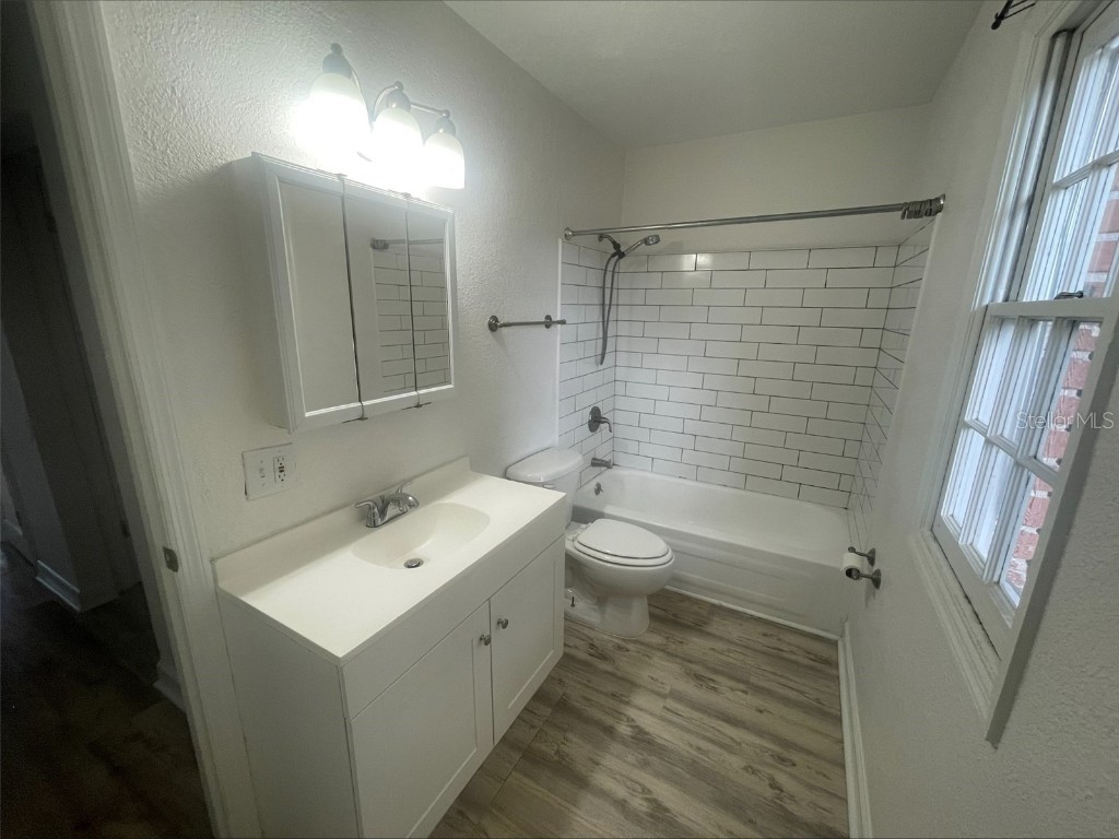 13831 Orange Sunset Drive #201 Tampa FL 33618 TB8430821 image13