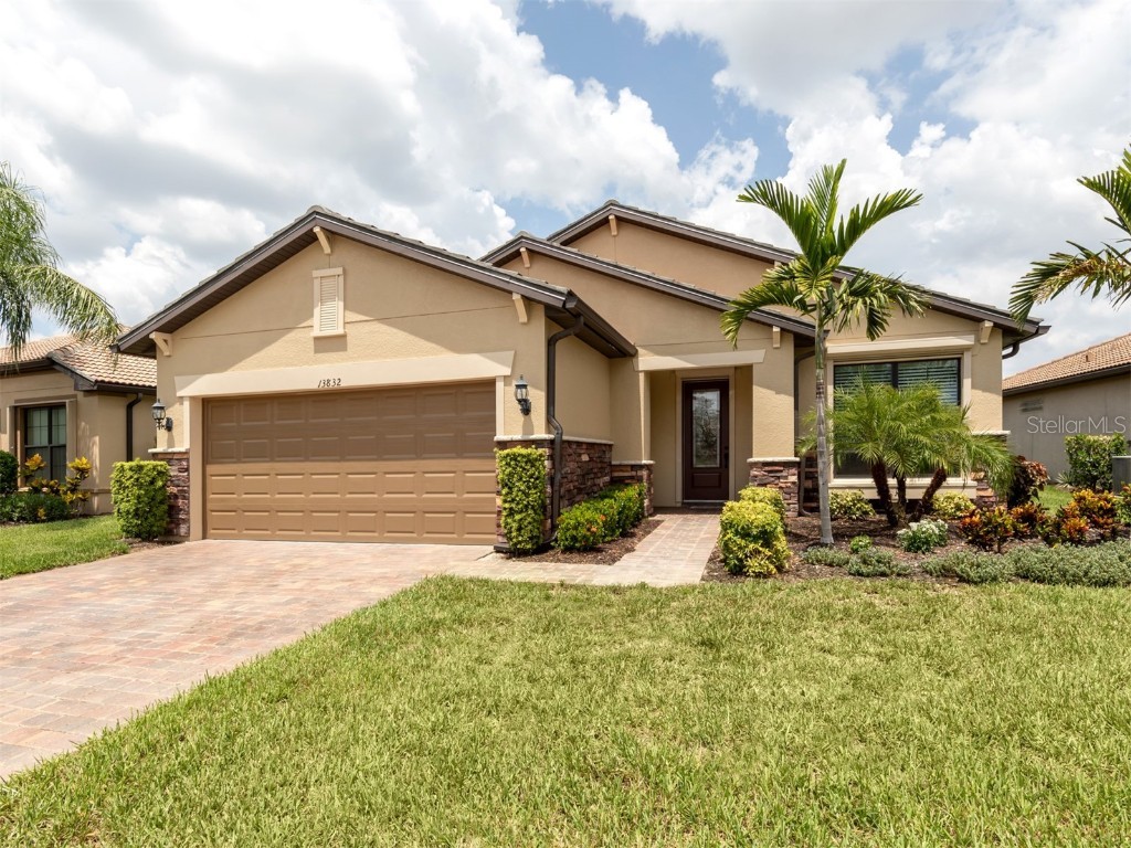 13832 Rinuccio Street Venice FL 34293 N6128327 image1