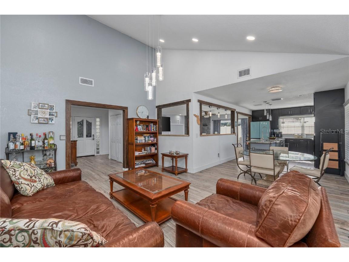 13834 Cherry Creek Drive Tampa FL 33618 TB8449466 image11