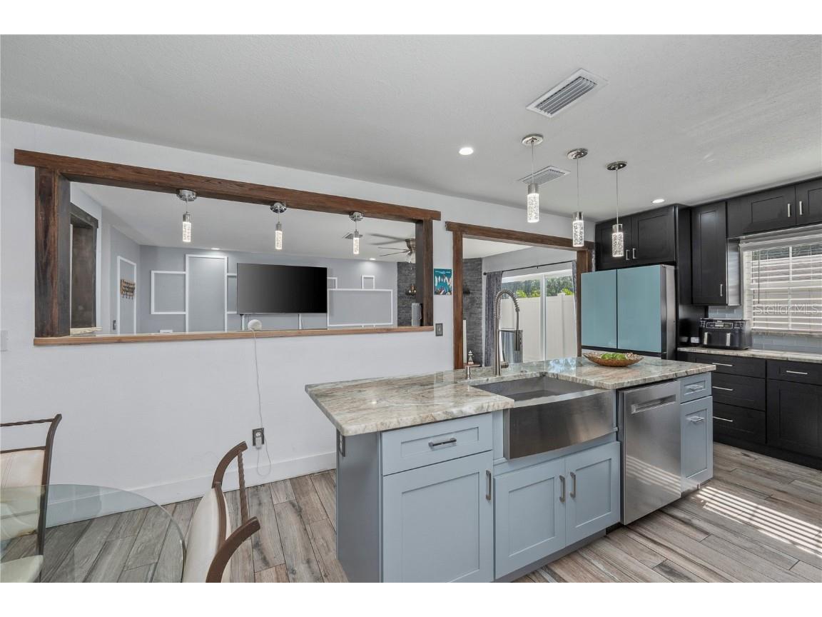 13834 Cherry Creek Drive Tampa FL 33618 TB8449466 image17