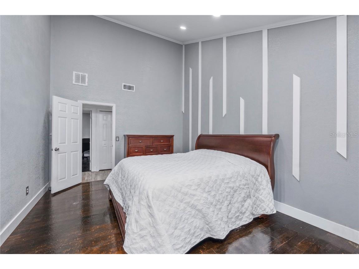 13834 Cherry Creek Drive Tampa FL 33618 TB8449466 image23