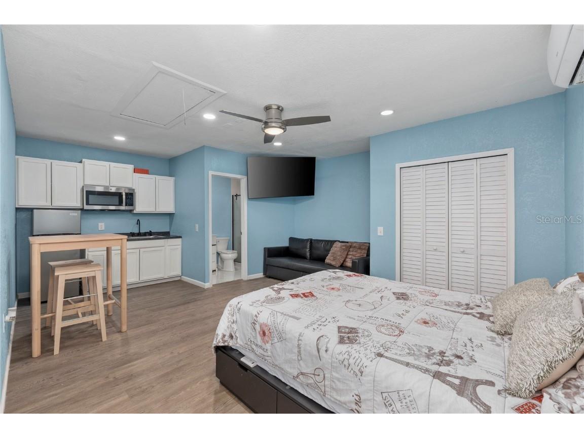 13834 Cherry Creek Drive Tampa FL 33618 TB8449466 image36