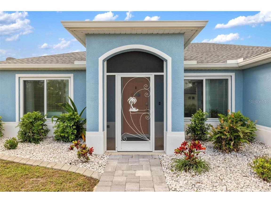 13838 Begonia Circle Port Charlotte FL 33981 - BEGONIA WATERWAY D6138971 image1