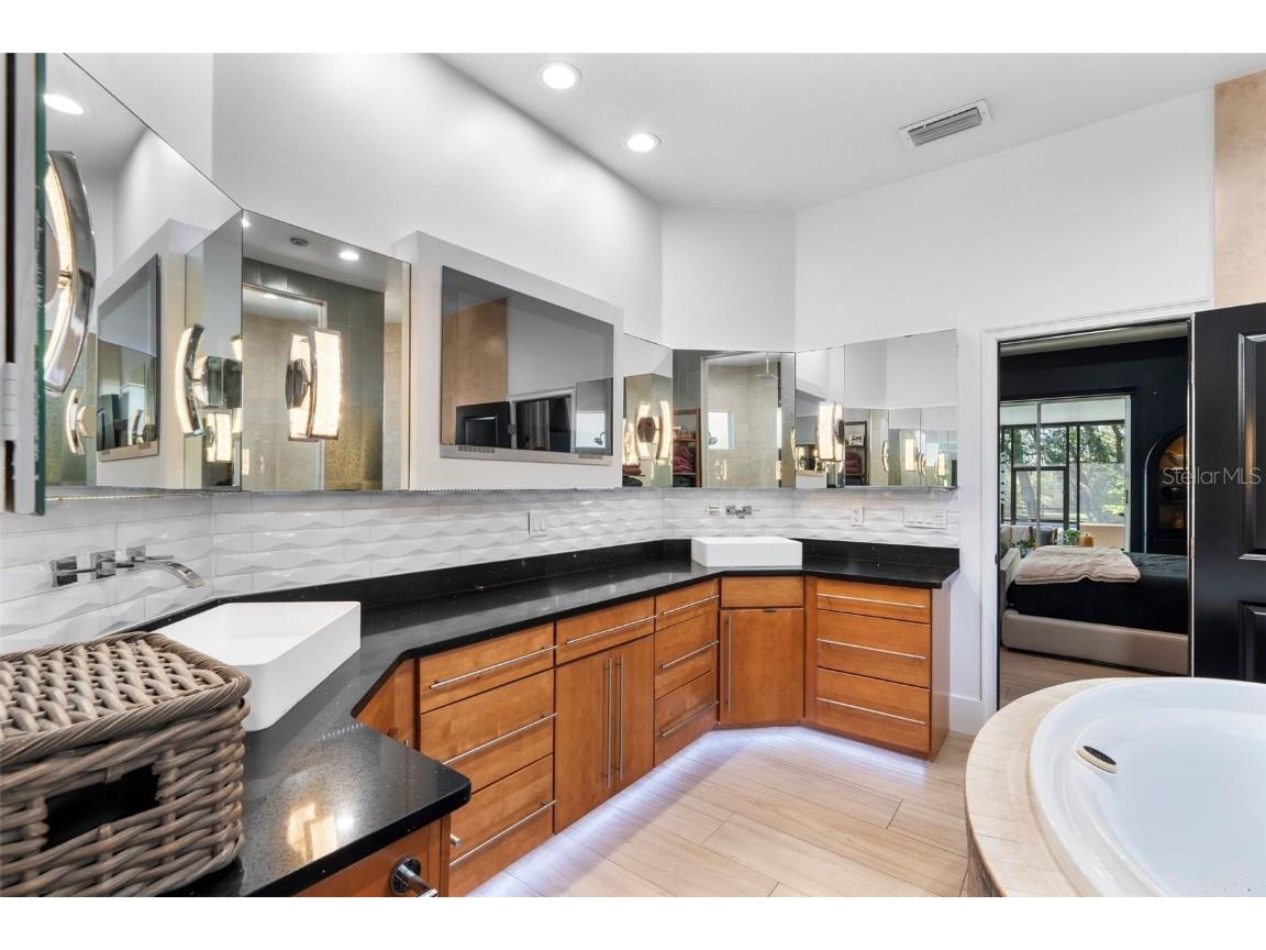 1384 E Lake Shore Boulevard Kissimmee FL 34744 O6278826 image20