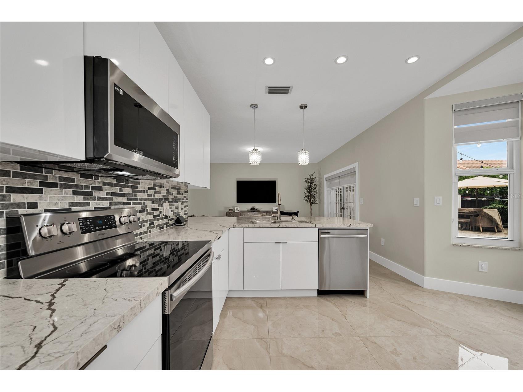 1385 SW 143rd Court Miami FL 33184 C7523280 image11