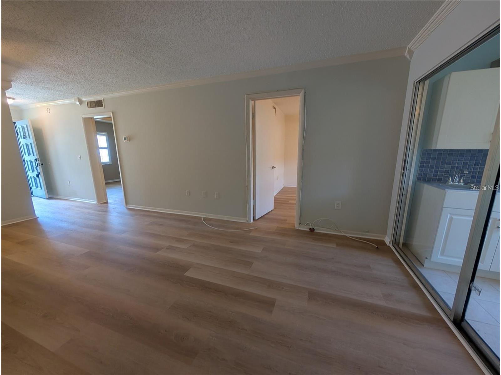 13850 Oakwood Lane Seminole FL 33776 TB8513911 image2