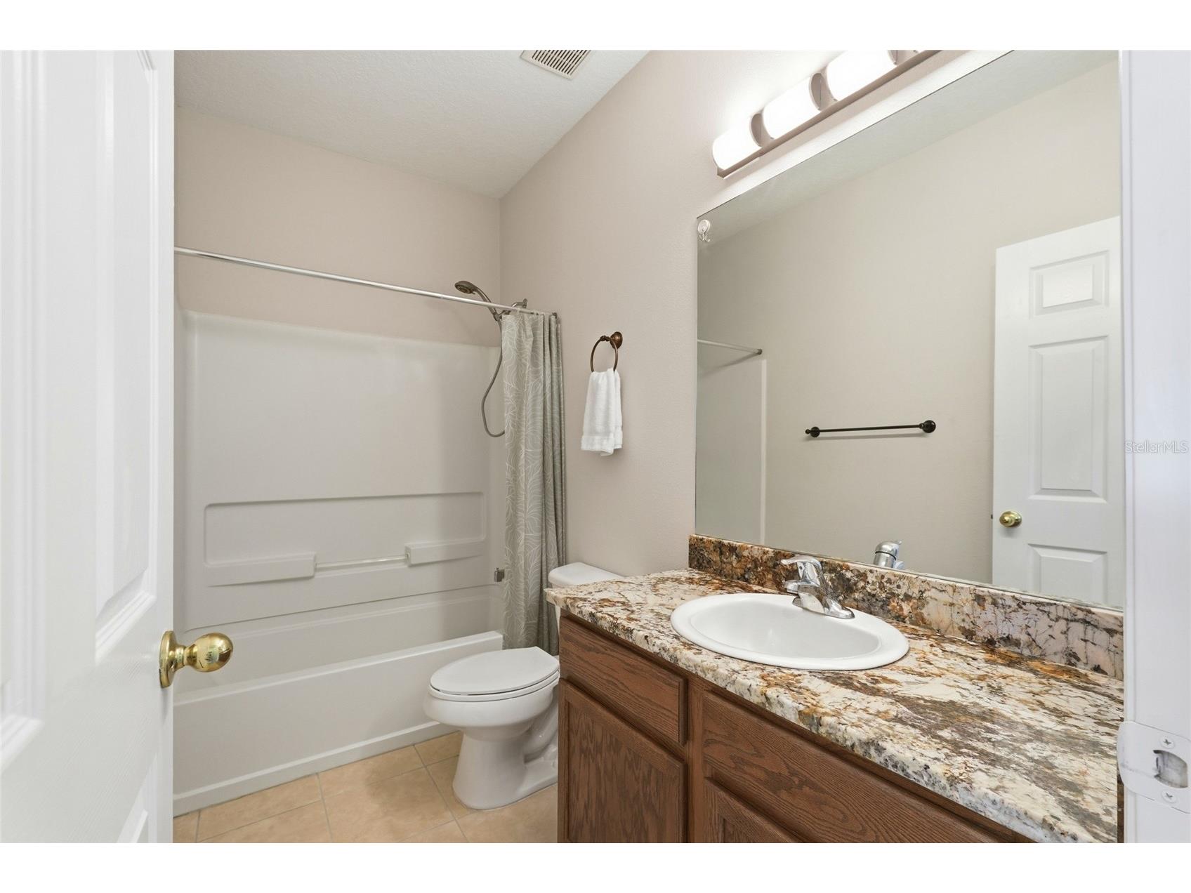 1386 Grantham Drive Sarasota FL 34234 A4689609 image25