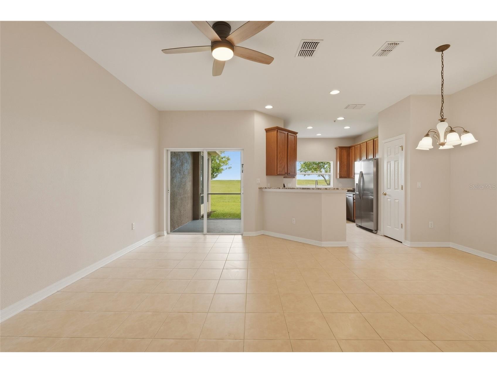 1386 Grantham Drive Sarasota FL 34234 A4689609 image5